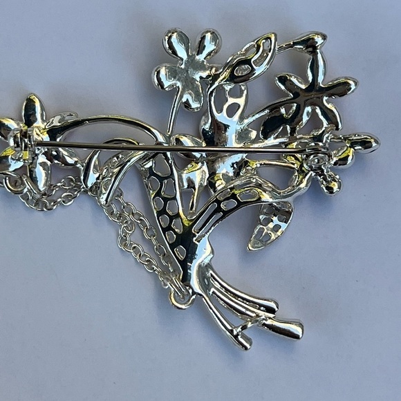 𝅺multi color Floral‎ Silver Tone Brooch - Picture 3 of 5
